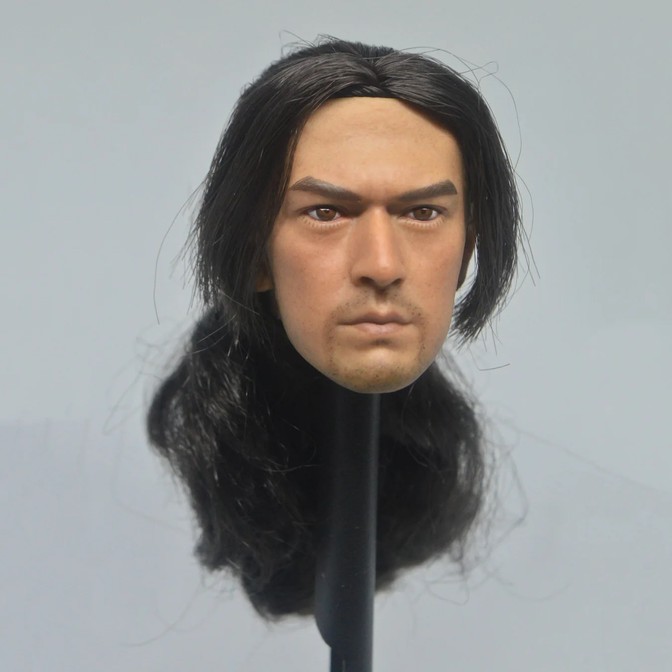 1/6 Takeshi Kaneshiro фигурка головы резьба с длинными волосами модель подходит для 12 дюймов солдат экшн-фигурки Куклы
1/6 Takeshi Kaneshiro фигурка головы резьба с длинными волосами модель подходит для 12 дюймов солдат экшн-фигурки Куклы