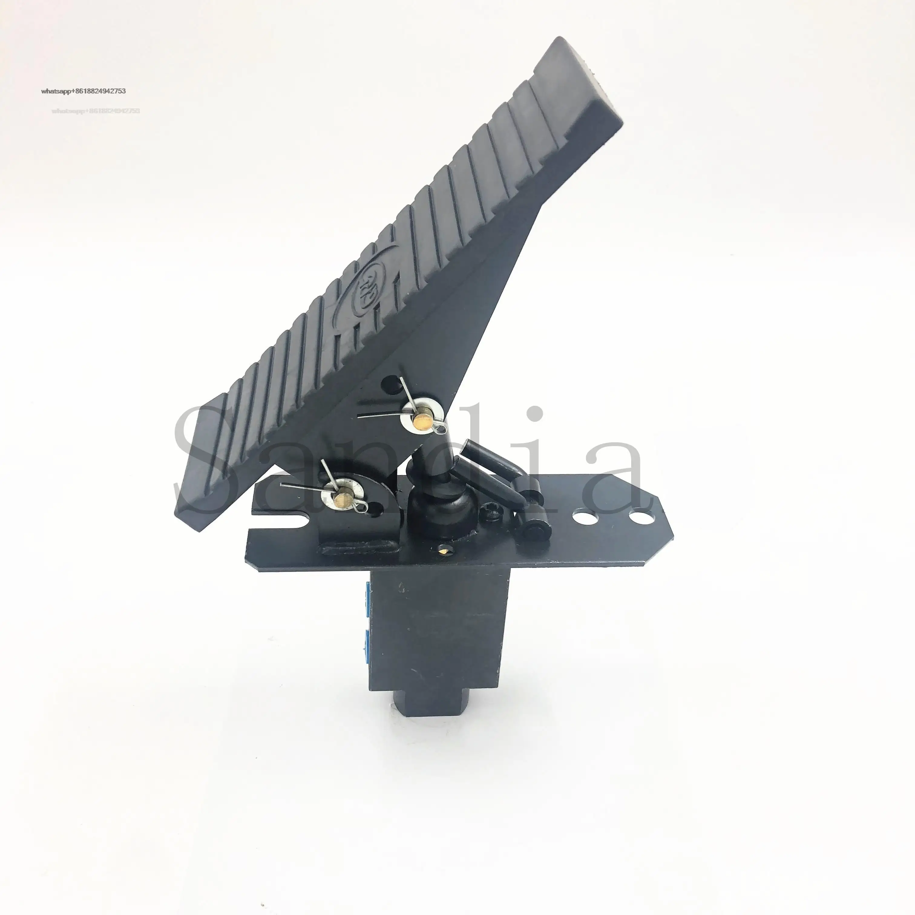 Excavator parts Foot valve assembly HSCV-110-F02 Broken hammer Foot valve Cannon machine
Excavator parts Foot valve assembly HSCV-110-F02 Broken hammer Foot valve Cannon machine