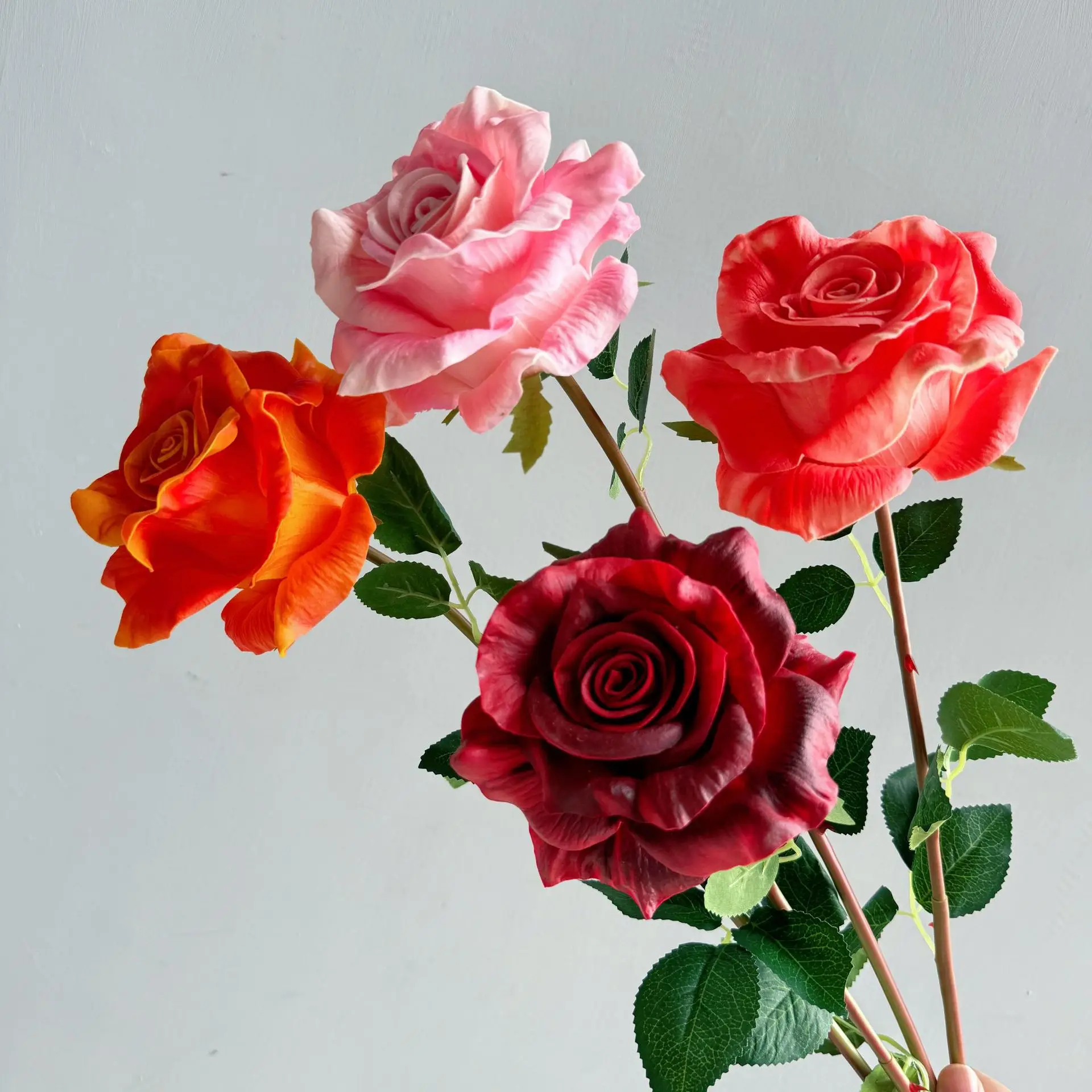 4Pcs/set Artificial PU Hand-feel Rose Artificial Flowers Wedding Decoration Fake Rose Flowers Home Room Decor Party Table Floral
4Pcs/set Artificial PU Hand-feel Rose Artificial Flowers Wedding Decoration Fake Rose Flowers Home Room Decor Party Table Floral
