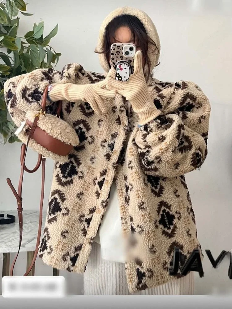Women's Loose Fit Lamb Fur Cotton Jaet Thiened Warm Coat Geometric Pattern Autumn Winter Outerwear Long Sve Hooded
Women's Loose Fit Lamb Fur Cotton Jaet Thiened Warm Coat Geometric Pattern Autumn Winter Outerwear Long Sve Hooded
