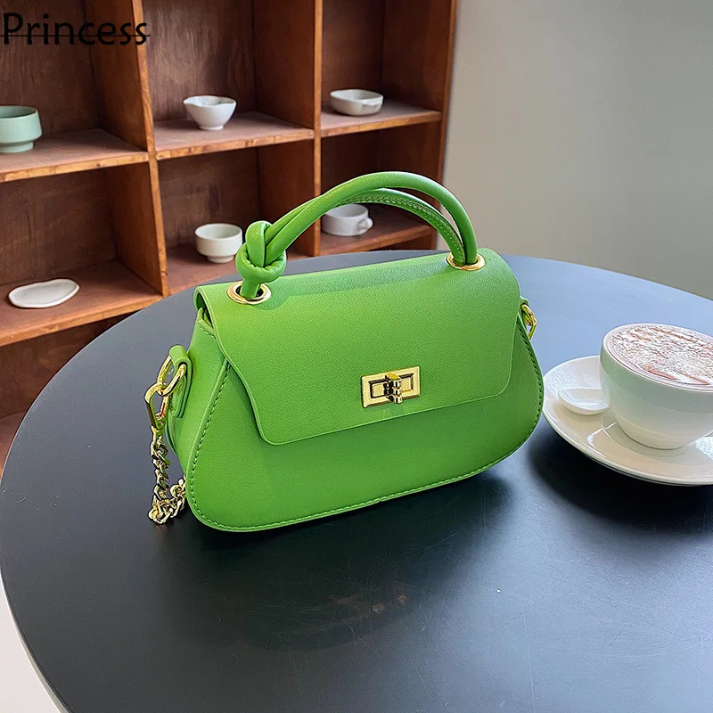 High End And Fashionable Portable Square For Women's Small New Internet Celebrity Popular Chain Single Shoulder Bag
High End And Fashionable Portable Square For Women's Small New Internet Celebrity Popular Chain Single Shoulder Bag