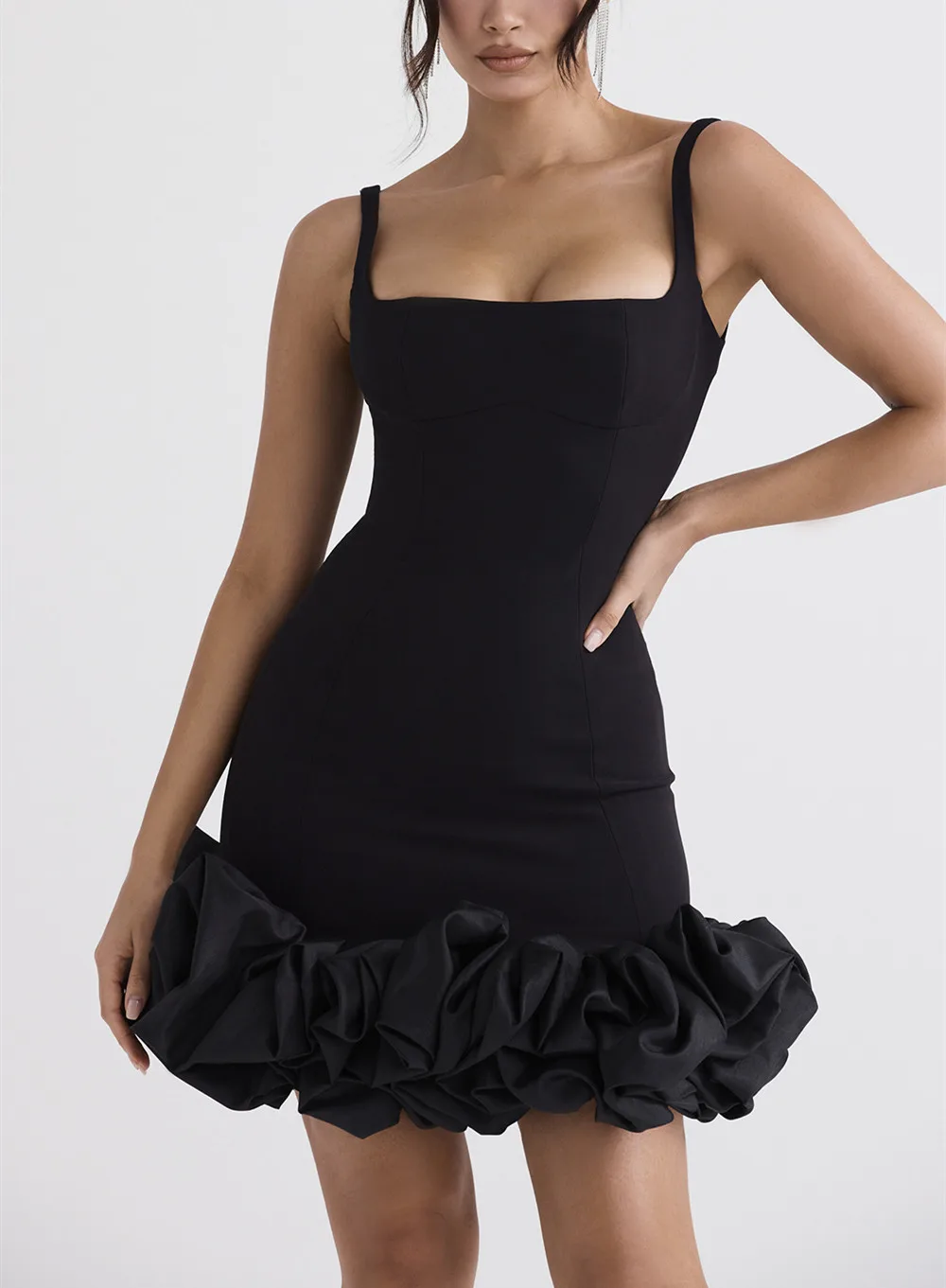 VC Chic And Elegant Dress For Women Beautiful Flower Ruched Summer Beach Spaghetti Strap Mini Dress
VC Chic And Elegant Dress For Women Beautiful Flower Ruched Summer Beach Spaghetti Strap Mini Dress