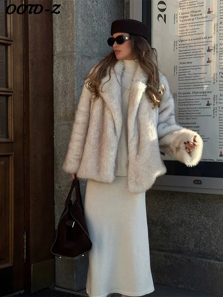 Elegant Plush Faux Fur Coat Women Loose Turn-down Collar Full Sleeves Open Stitch Jacket Female Autumn Winter Chic Lady Outwear
Elegant Plush Faux Fur Coat Women Loose Turn-down Collar Full Sleeves Open Stitch Jacket Female Autumn Winter Chic Lady Outwear