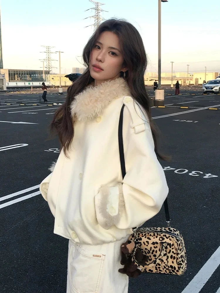 Корейское свободное шерстяное пальто женское осенне-зимнее новое модное пальто с большим воротником из полиэфирного волокна для поездок на работу Sle
Корейское свободное шерстяное пальто женское осенне-зимнее новое модное пальто с большим воротником из полиэфирного волокна для поездок на работу Sle