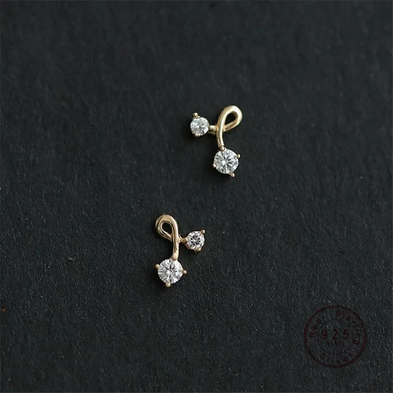HI MAN 925 Sterling Silver Small Cute Cherry Zircon Stud Earrings Women Simple Trend Party Gift Jewelry Accessories
HI MAN 925 Sterling Silver Small Cute Cherry Zircon Stud Earrings Women Simple Trend Party Gift Jewelry Accessories