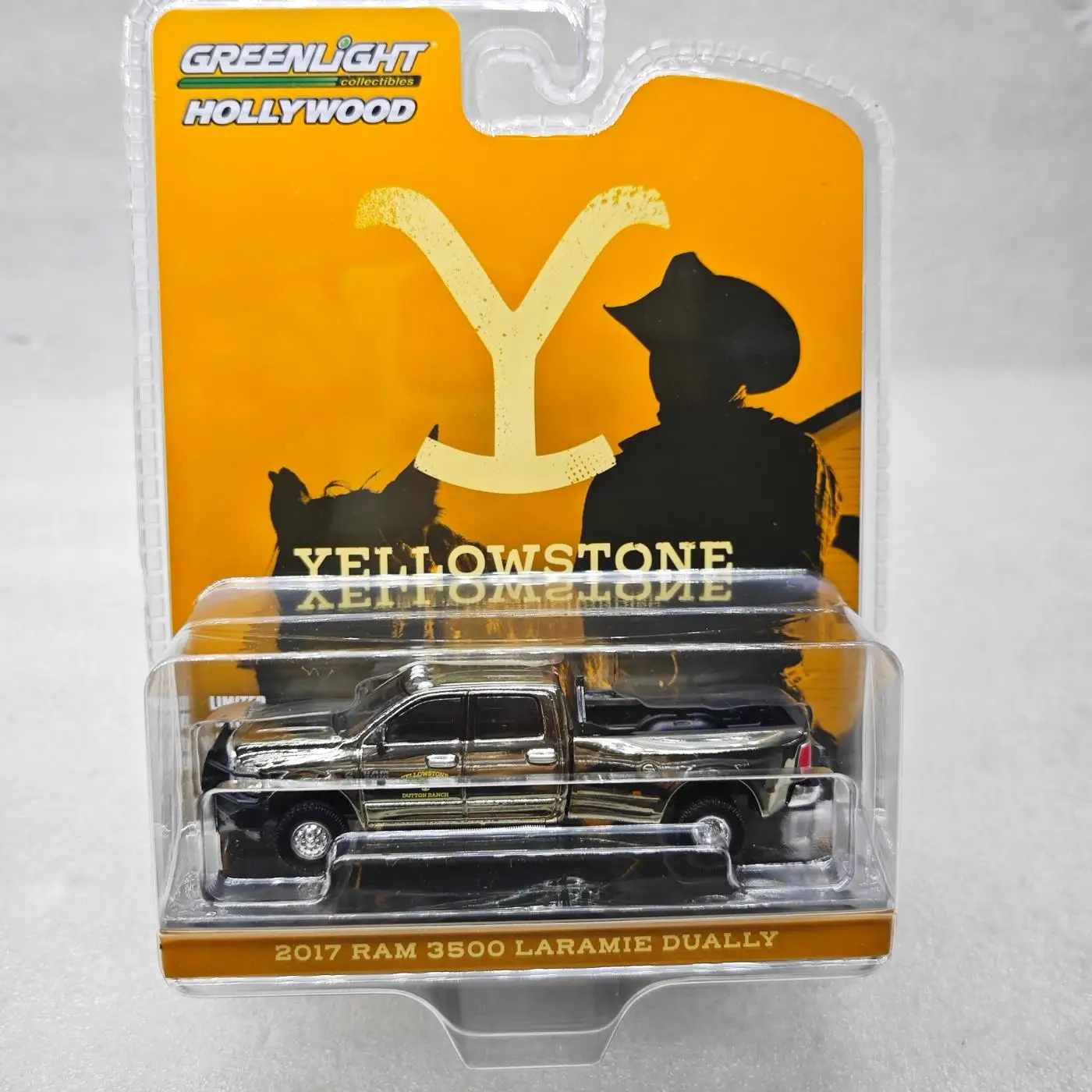 Green Light 1:64 2017 Ram 3500 Laramie Dually - Yellowstone National Park Silver PlatingMiniature Alloy Car Models Fashionable A
Green Light 1:64 2017 Ram 3500 Laramie Dually - Yellowstone National Park Silver PlatingMiniature Alloy Car Models Fashionable A