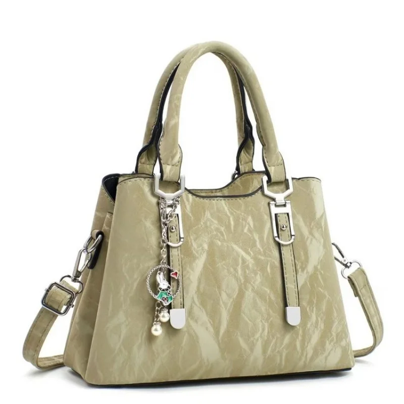 Высококачественная минималистичная простая винтажная сумка с модным буквенным логотипом и функцией через плечо для повседневных женщин
Высококачественная минималистичная простая винтажная сумка с модным буквенным логотипом и функцией через плечо для повседневных женщин