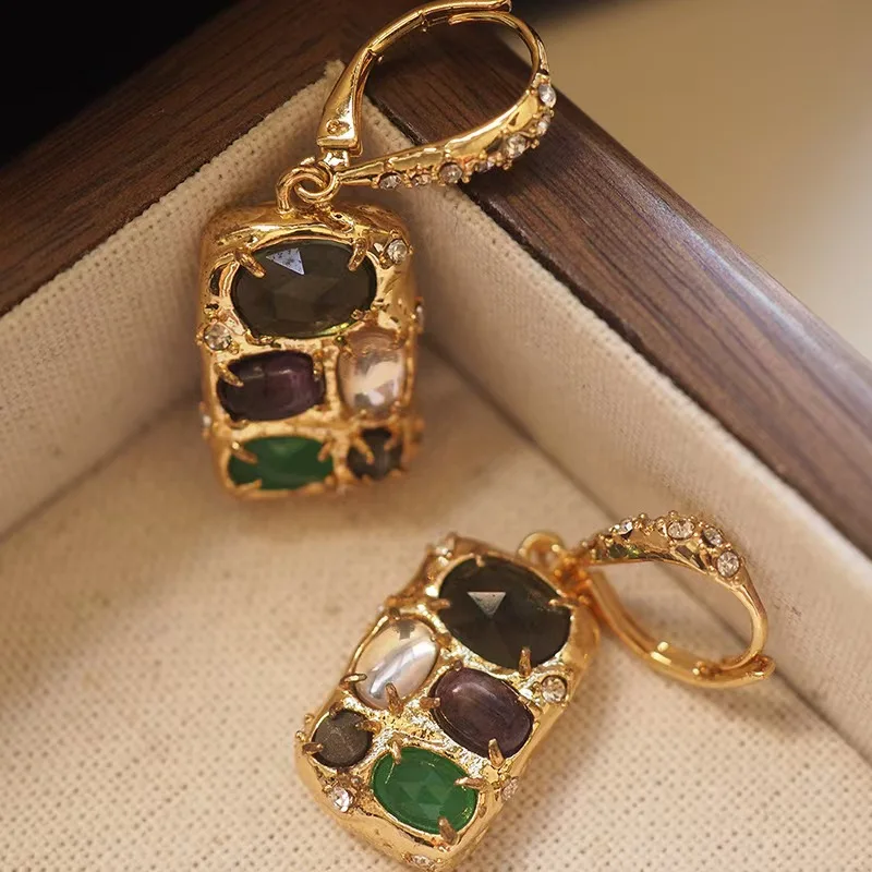 Designer Alexis B Earring 18K Gold Filled Multi-gemstone Ear Buckle Amethyst/Emerald/Agate Ear Hoop Huggie Women Luxury Jewelry
Designer Alexis B Earring 18K Gold Filled Multi-gemstone Ear Buckle Amethyst/Emerald/Agate Ear Hoop Huggie Women Luxury Jewelry