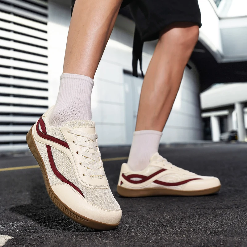 Soft Bottom Retro Color Block Sports Shoes Lightweight Men's Dequn Shoes Breathable PU Upper Rubber Outsole Comfortable Slip-On
Soft Bottom Retro Color Block Sports Shoes Lightweight Men's Dequn Shoes Breathable PU Upper Rubber Outsole Comfortable Slip-On