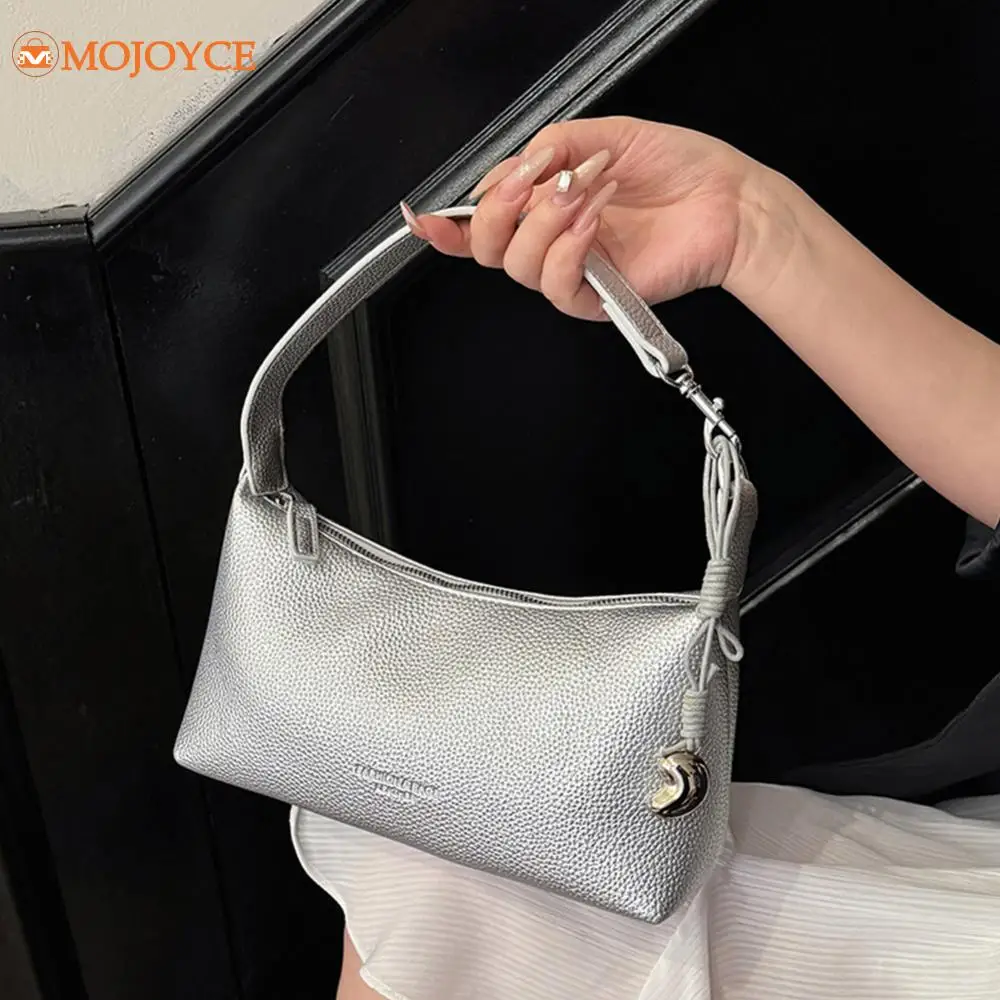 Women Shoulder Bag PU Leather Hobo Crossbody Bags Solid Color Underarm Pouch Retro Casual Handbags Simple Designer Luxury Bag
Women Shoulder Bag PU Leather Hobo Crossbody Bags Solid Color Underarm Pouch Retro Casual Handbags Simple Designer Luxury Bag