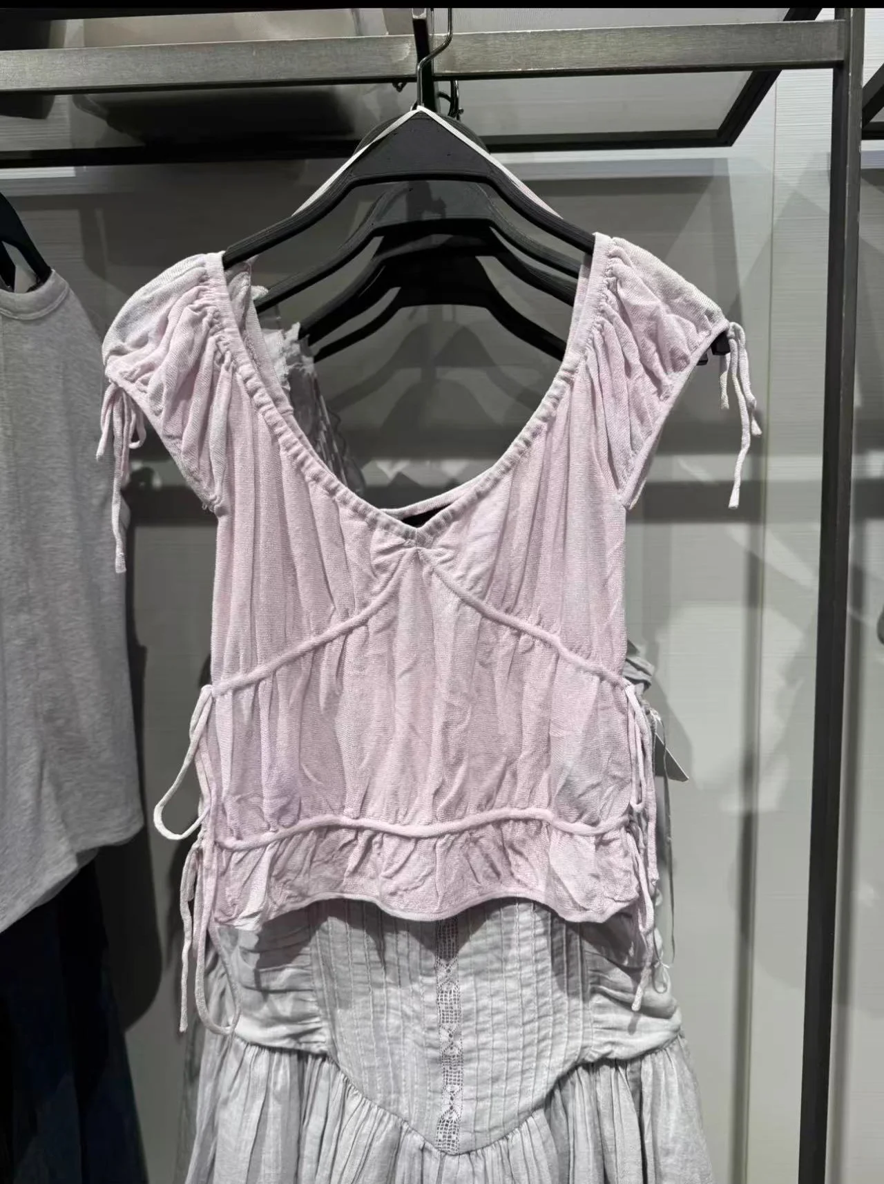 Romantic Knot Short Sleeve Slim Fit Shirt Vest Spring Summer New Style Casual Wear Polyester Fiber V-Neck Ladies Top
Romantic Knot Short Sleeve Slim Fit Shirt Vest Spring Summer New Style Casual Wear Polyester Fiber V-Neck Ladies Top