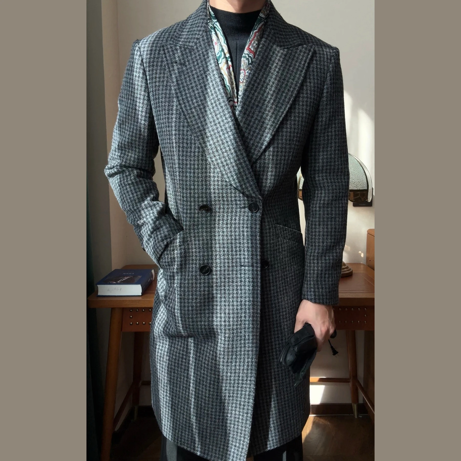 Autumn Vintage Gentleman British Style Warm Jacket Mid-Length Thick Wool Coat Mantel Wolle Mens Tweed Coat Abrigo Largo Hombre
Autumn Vintage Gentleman British Style Warm Jacket Mid-Length Thick Wool Coat Mantel Wolle Mens Tweed Coat Abrigo Largo Hombre