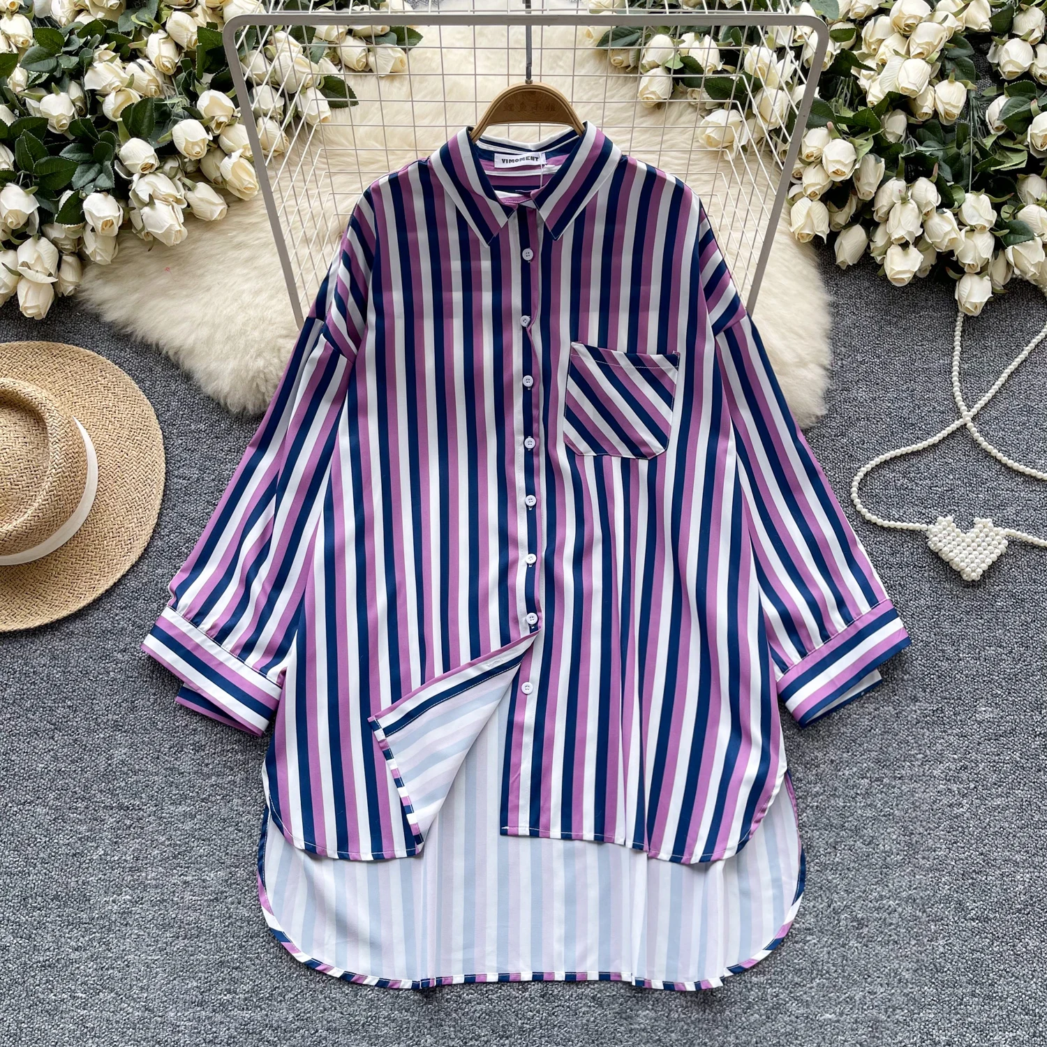 Chic vintage button striped loose Elegant Fashion Sexy Shirt High Street Women Blouse office lady women clothing
Chic vintage button striped loose Elegant Fashion Sexy Shirt High Street Women Blouse office lady women clothing