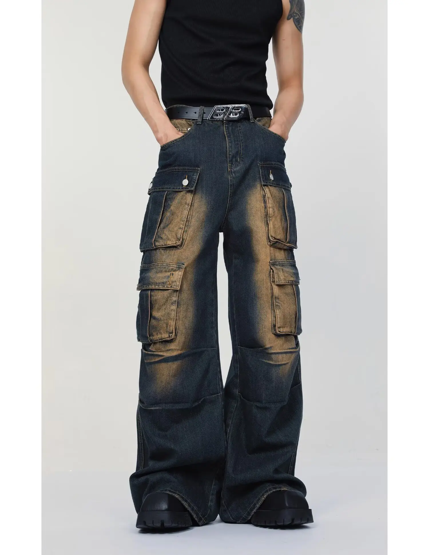 Y2K Уличная одежда, джинсы-карго с несколькими карманами, повседневные свободные прямые джинсы, новинка 2025, потертые джинсовые брюки в стиле ретро с высокой талией
Y2K Уличная одежда, джинсы-карго с несколькими карманами, повседневные свободные прямые джинсы, новинка 2025, потертые джинсовые брюки в стиле ретро с высокой талией