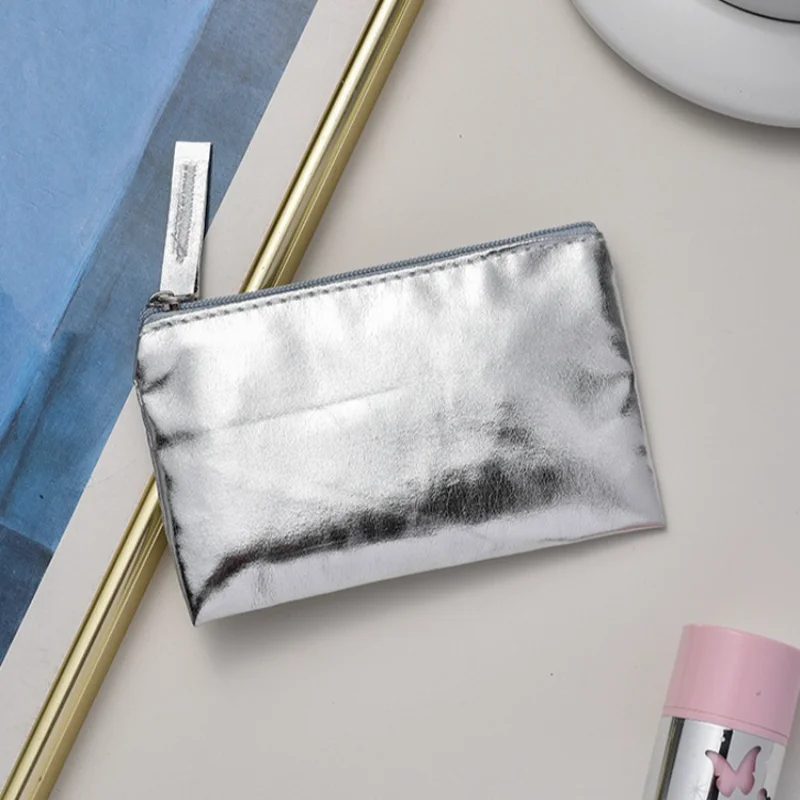 Silver Gold PU Leather Coin Purse Wallet Simple Fashion Waterproof Coin Bag Portable Card Holder Key Coin Earphone Pouch
Silver Gold PU Leather Coin Purse Wallet Simple Fashion Waterproof Coin Bag Portable Card Holder Key Coin Earphone Pouch