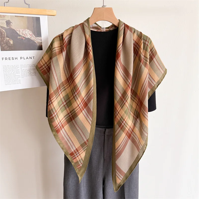 Retro plaid herringbone velvet triangle scarf decorative shawl wrap women's versatile neckerchief headscarf
Retro plaid herringbone velvet triangle scarf decorative shawl wrap women's versatile neckerchief headscarf