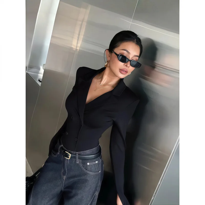 2026 New Spring Sexy Slim Waist V Neck Double Breasted Long Sleeve Bodysuit Women Casual Streetwear Top
2026 New Spring Sexy Slim Waist V Neck Double Breasted Long Sleeve Bodysuit Women Casual Streetwear Top