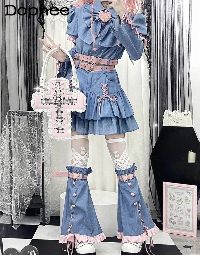 Sweet Cool Hot Girl Asian Culture Sweet Tie-Neck Bow Denim Shirt Removable Sleeve Top Ruffled Pleated Skirt Set Y2k Style Outfit
Sweet Cool Hot Girl Asian Culture Sweet Tie-Neck Bow Denim Shirt Removable Sleeve Top Ruffled Pleated Skirt Set Y2k Style Outfit