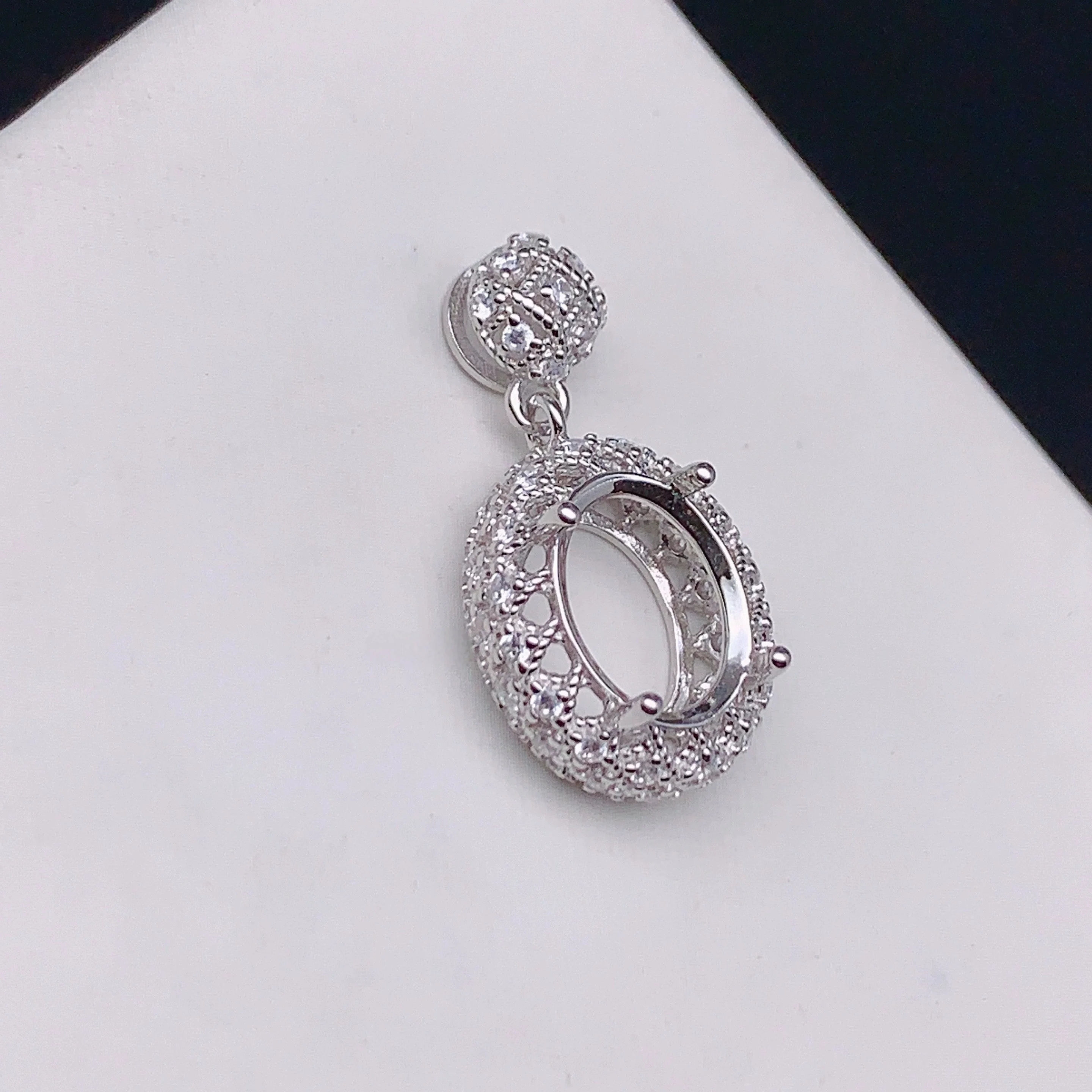 MeiBaPJ Inlay8*10mm Oval Gemstone S925 Sterling Silver DIY Empty 2-pce Set Holder for Women Charm Wedding Making Setting Jewelry
MeiBaPJ Inlay8*10mm Oval Gemstone S925 Sterling Silver DIY Empty 2-pce Set Holder for Women Charm Wedding Making Setting Jewelry