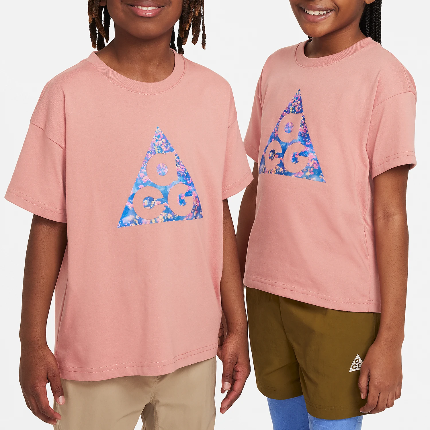 Nike genuine ACG series children's breathable loose sports short sleeved T-shirt FZ2069-633
Nike genuine ACG series children's breathable loose sports short sleeved T-shirt FZ2069-633