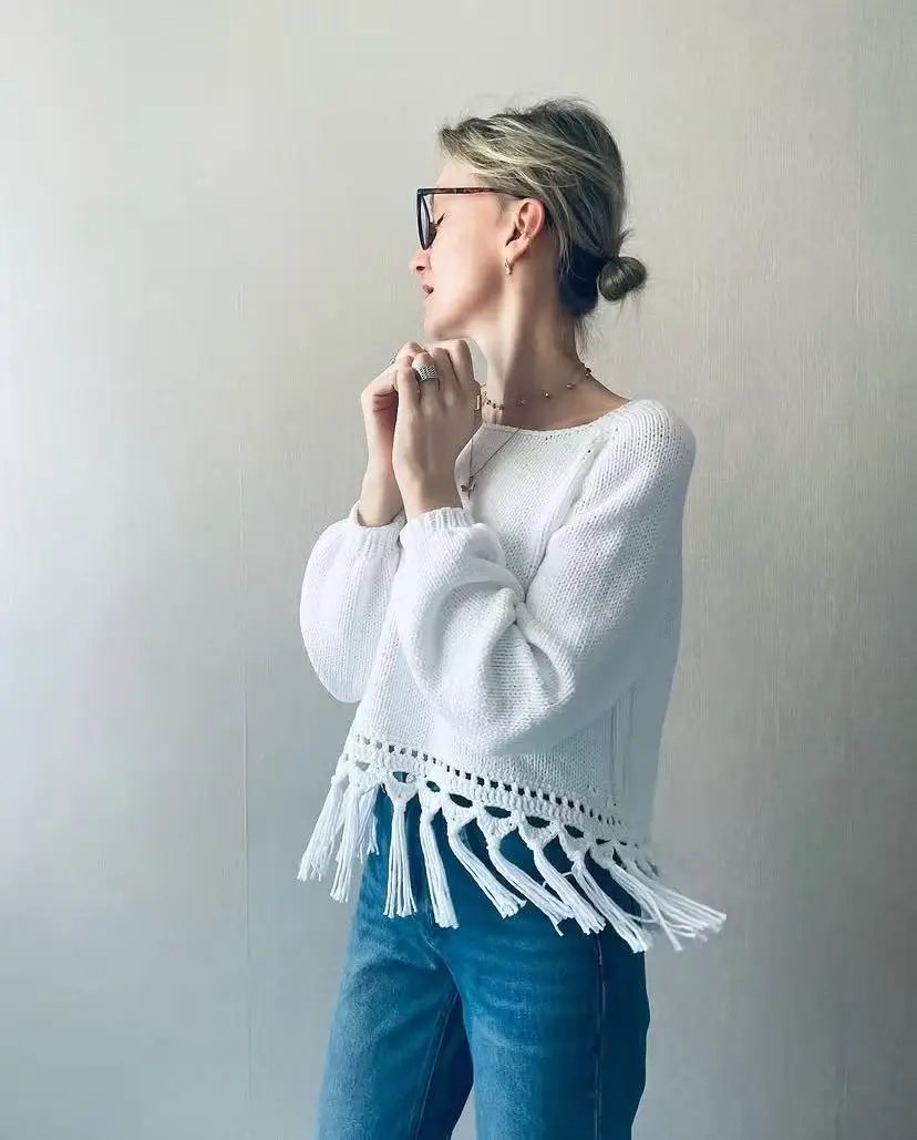 Ethnic style fashion niche long sleeved knitted top for spring and summer, fashionable and versatile, short, white heavy industr
Ethnic style fashion niche long sleeved knitted top for spring and summer, fashionable and versatile, short, white heavy industr