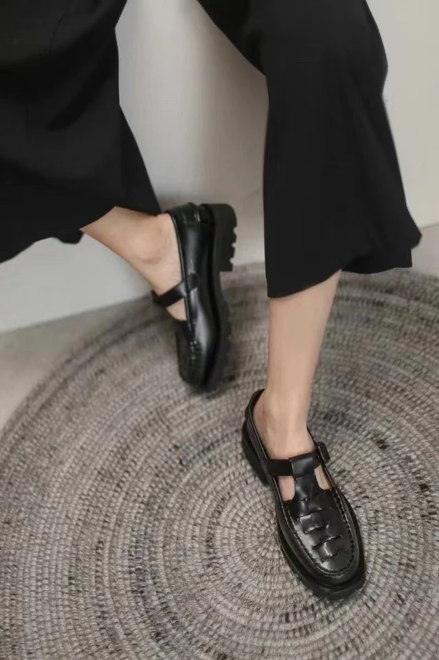 Ретро-туфли Мэри Джейн на платформе из плетеной кожи, с круглым носком, удобные, модные, на все сезоны, женские.
Ретро-туфли Мэри Джейн на платформе из плетеной кожи, с круглым носком, удобные, модные, на все сезоны, женские.