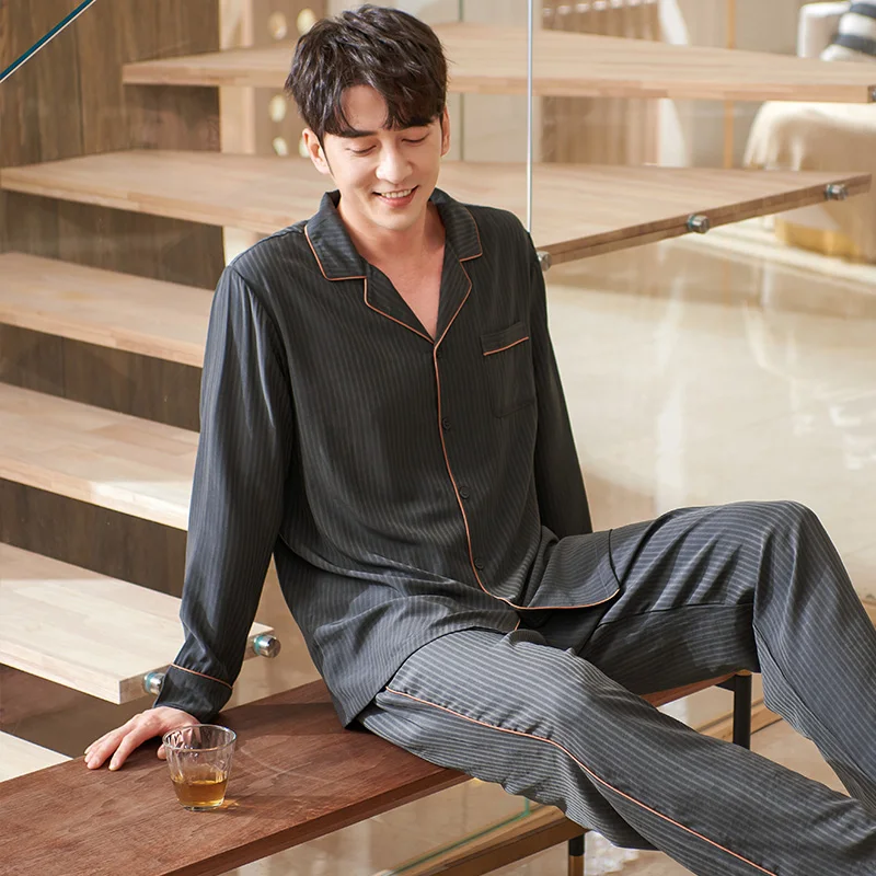 Solid color autumn spring pajama set men sleepwear casual long sleeve lapel cardigan tops+long pants pyjamas male home clothes
Solid color autumn spring pajama set men sleepwear casual long sleeve lapel cardigan tops+long pants pyjamas male home clothes