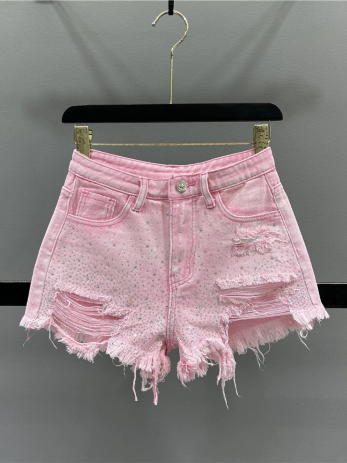 Europe and America Hot Diamond Denim Shorts Women's New High Waist Skinny Spice Girl Ripped Burr Edge Wide Leg Hot Pants Tide
Europe and America Hot Diamond Denim Shorts Women's New High Waist Skinny Spice Girl Ripped Burr Edge Wide Leg Hot Pants Tide