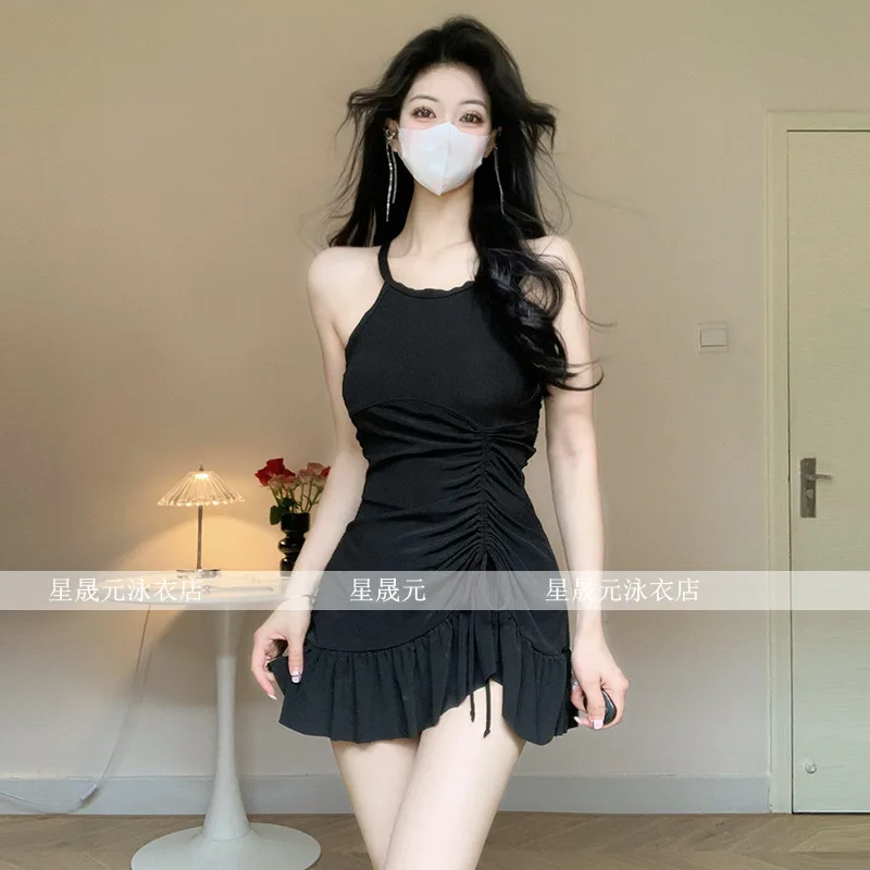 Swimsuit For Women In Summer 2025, New One-piece Skirt Style With Flat Corners To Cover The Belly And Make You Look Slim.
Swimsuit For Women In Summer 2025, New One-piece Skirt Style With Flat Corners To Cover The Belly And Make You Look Slim.