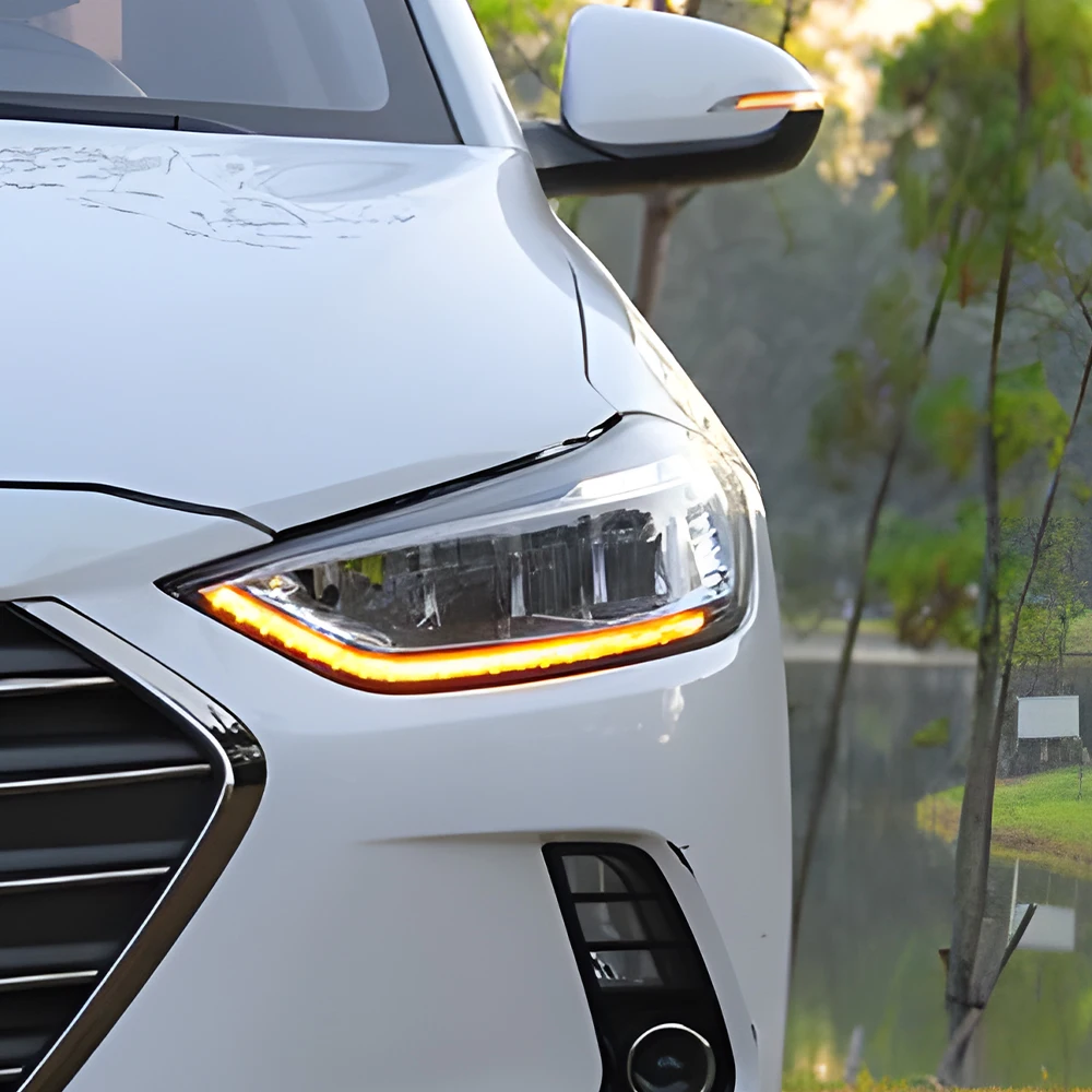 Модернизированный автомобильный передний фонарь для Hyundai Elantra 2016-2020, светодиодные автомобильные фары в сборе, ангельские глазки, Стайлинг, аксессуары для линз проектора
Модернизированный автомобильный передний фонарь для Hyundai Elantra 2016-2020, светодиодные автомобильные фары в сборе, ангельские глазки, Стайлинг, аксессуары для линз проектора