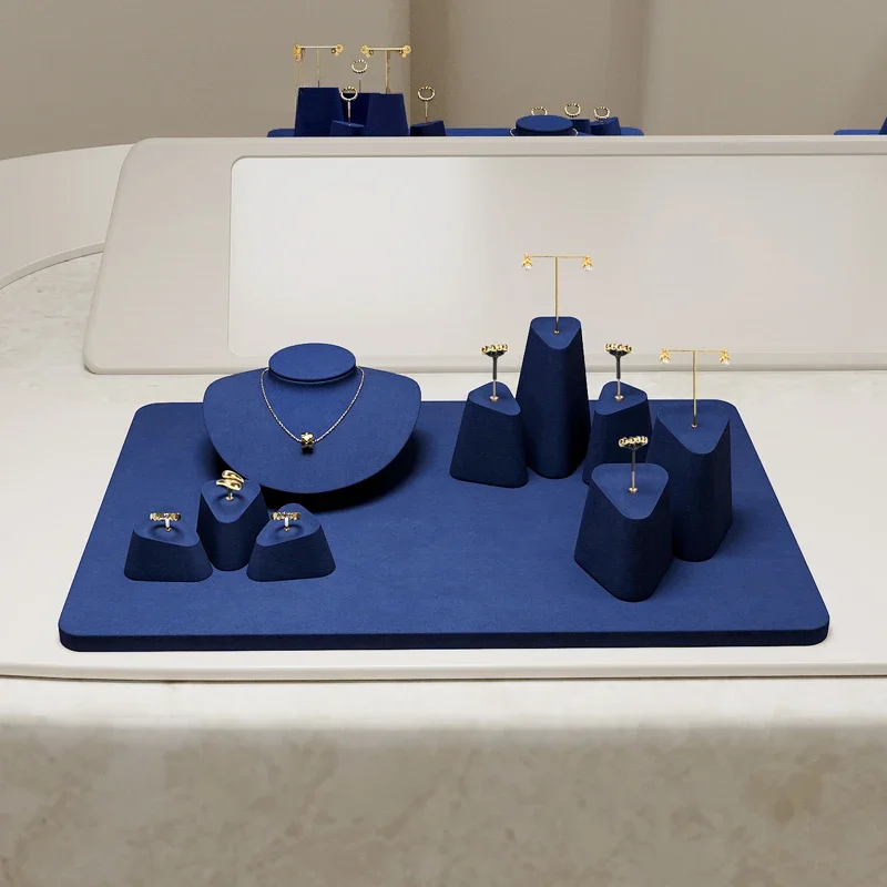 Blue microfiber metal jewelry display props, rings, earrings, necklaces display counter, jewelry display rack
Blue microfiber metal jewelry display props, rings, earrings, necklaces display counter, jewelry display rack