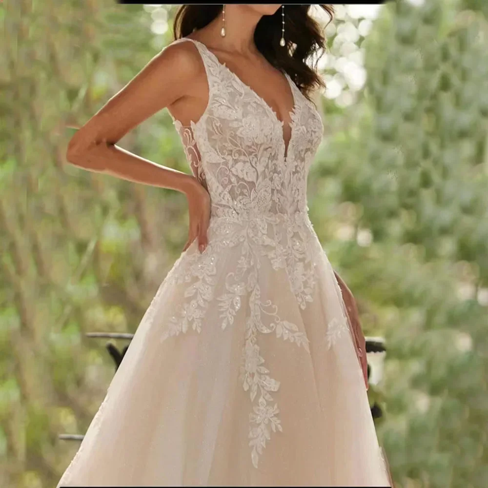 Customized Elegant A Line Wedding For Women Sexy V-Neck Sleeveless Bride DressMade Lace Appliques Princess Vestido De Novia
Customized Elegant A Line Wedding For Women Sexy V-Neck Sleeveless Bride DressMade Lace Appliques Princess Vestido De Novia