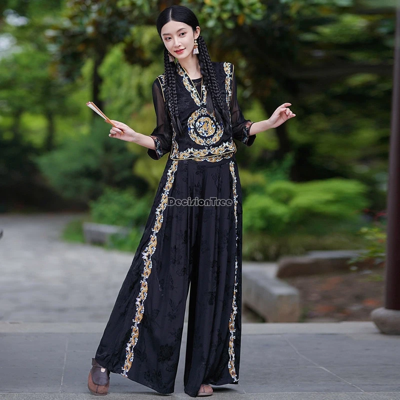 2025 chinese improved retro national style vest v-neck sleeveless loose tang suit top embroidery casual fashion chinese blouse
2025 chinese improved retro national style vest v-neck sleeveless loose tang suit top embroidery casual fashion chinese blouse