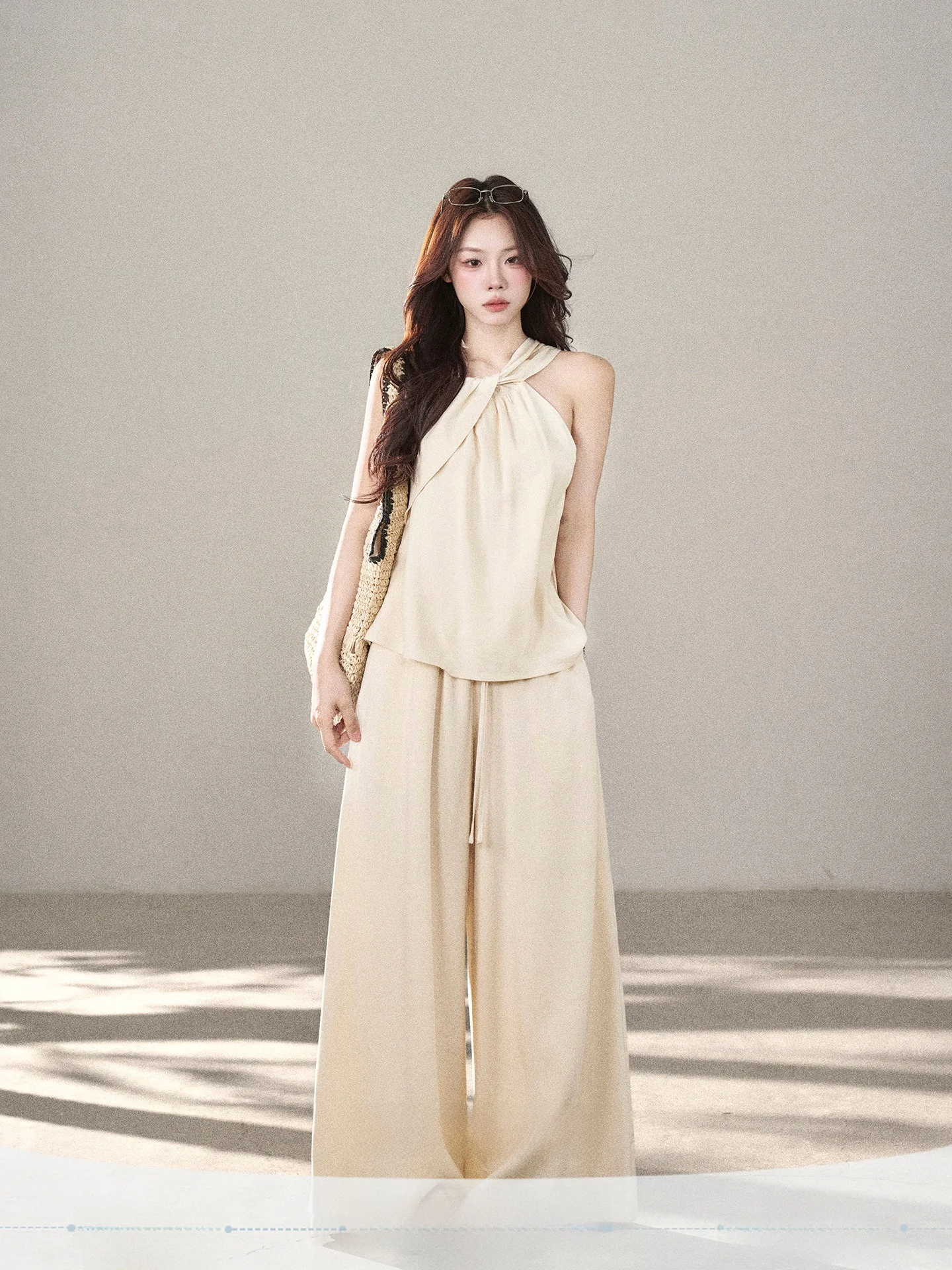 Spring Summer Women's Casual Fashion Two-Piece Set Korean Style Age-Defying Leisure Wear Pure Color Commute Style
Spring Summer Women's Casual Fashion Two-Piece Set Korean Style Age-Defying Leisure Wear Pure Color Commute Style