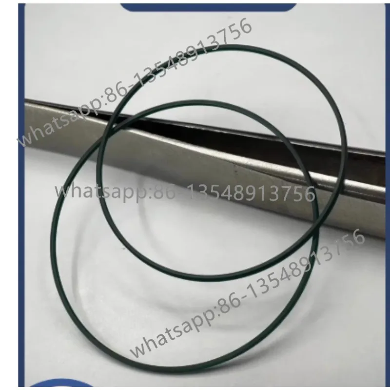 The sealing ring is suitable for the back cover waterproof fixed watch accessories.
The sealing ring is suitable for the back cover waterproof fixed watch accessories.