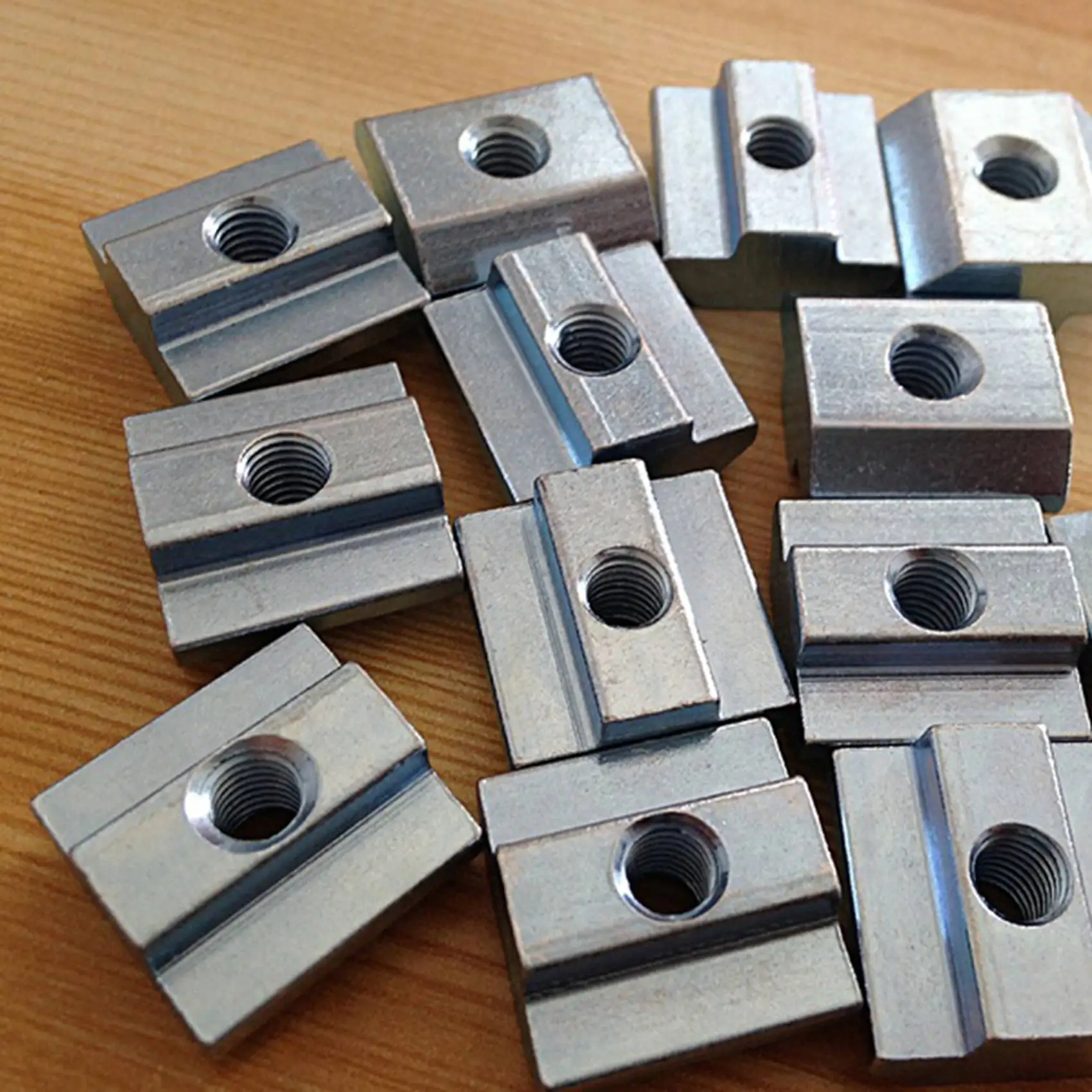 A50U 100Pcs M5 T Sliding Nut Zin-Plated Carbon Steel T Sliding Nut For 2020 Aluminum Profile
A50U 100Pcs M5 T Sliding Nut Zin-Plated Carbon Steel T Sliding Nut For 2020 Aluminum Profile