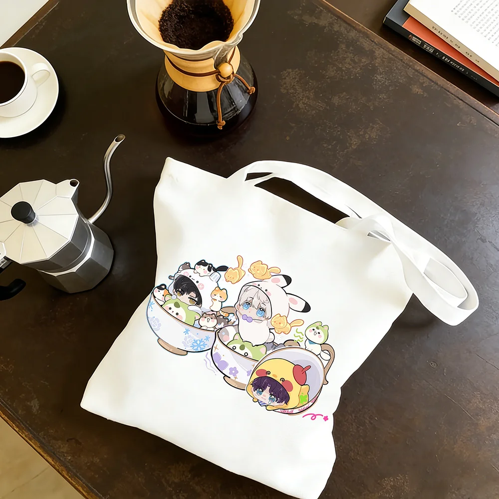 Love and Deepspace Cartoon Teacup Character Canvas Bag Rafayel Zayne Xavier 30x35/35x40CM Anime Cosplay Shoulder Bag Fans Gift
Love and Deepspace Cartoon Teacup Character Canvas Bag Rafayel Zayne Xavier 30x35/35x40CM Anime Cosplay Shoulder Bag Fans Gift