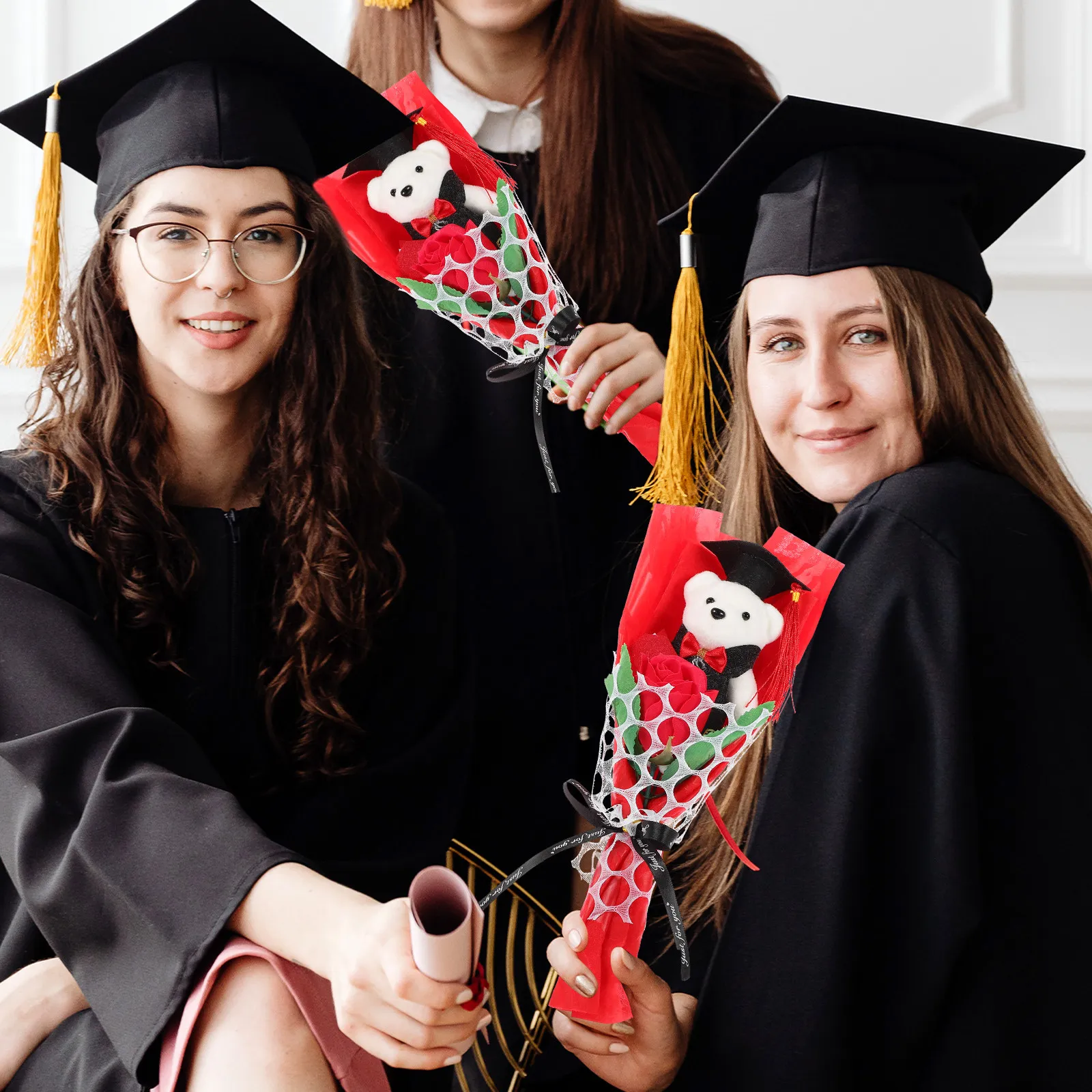 Graduation Artificial Bear Bouquet Creative Graduation Gift Photo Prop Long-Lasting Bouquet Ornament for Graduates
Graduation Artificial Bear Bouquet Creative Graduation Gift Photo Prop Long-Lasting Bouquet Ornament for Graduates