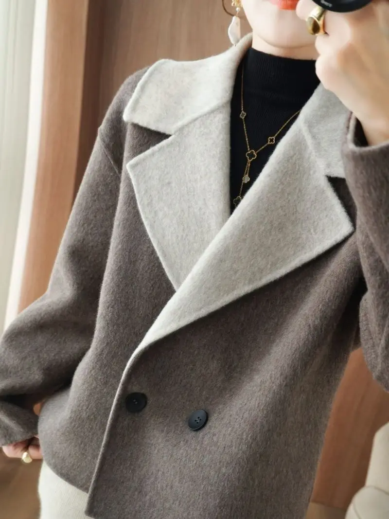 100% Double-Sided Wool Short Jacket For Women's Autumn And Winter New Style Spliced Color Lapel Fashionable Jacket
100% Double-Sided Wool Short Jacket For Women's Autumn And Winter New Style Spliced Color Lapel Fashionable Jacket