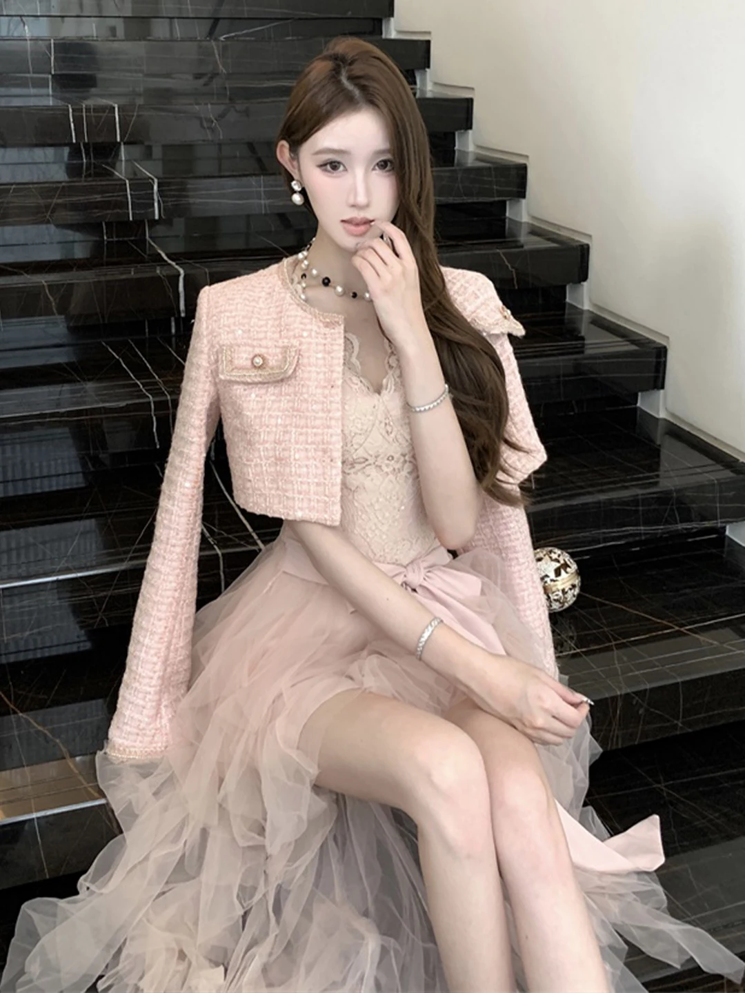 Elegant Short Elegant Style Two-Piece Set with Lace Dress And Outerwear for Young Women Autumn Fashion Outfits Knot
Elegant Short Elegant Style Two-Piece Set with Lace Dress And Outerwear for Young Women Autumn Fashion Outfits Knot