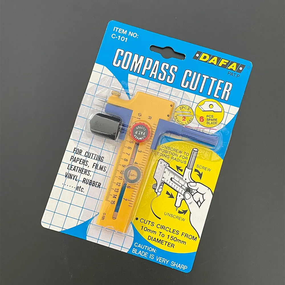 The circular cutter can adjust the button of the DIY circular paperboard cutting tool badge to make the circular cutter
The circular cutter can adjust the button of the DIY circular paperboard cutting tool badge to make the circular cutter