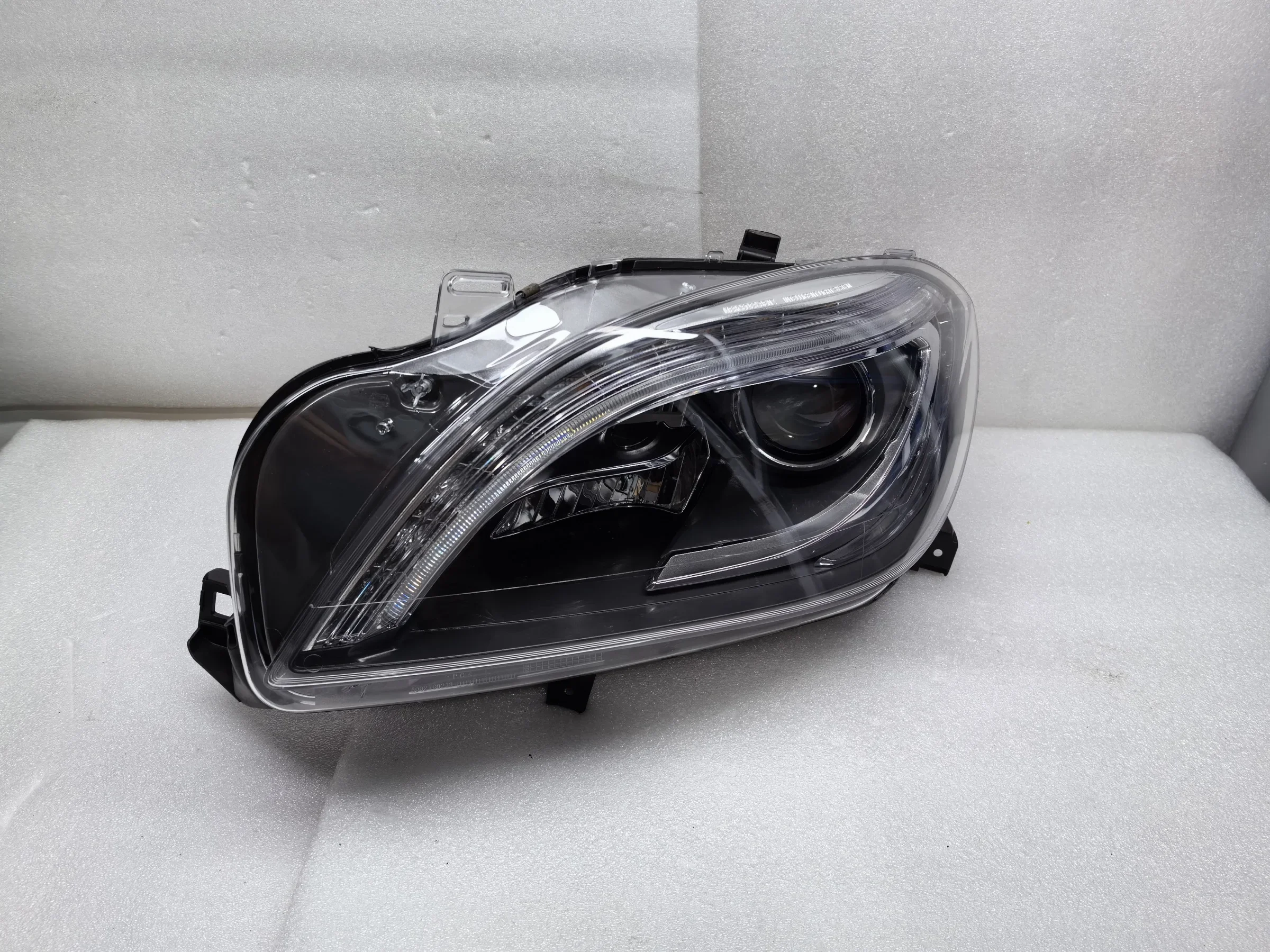 Прекрасный светодиод Faros delanteros, adecuado для Mercedes Benz ML Class W166, ML350, ML400, оригинальное качество
Прекрасный светодиод Faros delanteros, adecuado для Mercedes Benz ML Class W166, ML350, ML400, оригинальное качество