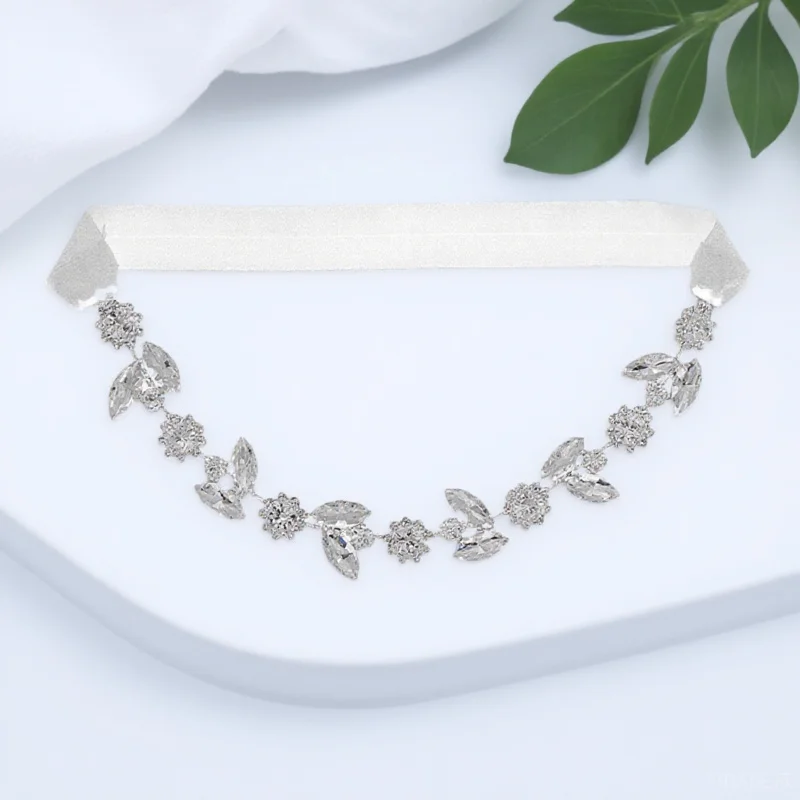 Bridal Garter Rhinestone Flower Elastic Leg Band Elegant Thigh Ring Wedding Leg Garters for Bridesmaids and Bridal Party
Bridal Garter Rhinestone Flower Elastic Leg Band Elegant Thigh Ring Wedding Leg Garters for Bridesmaids and Bridal Party