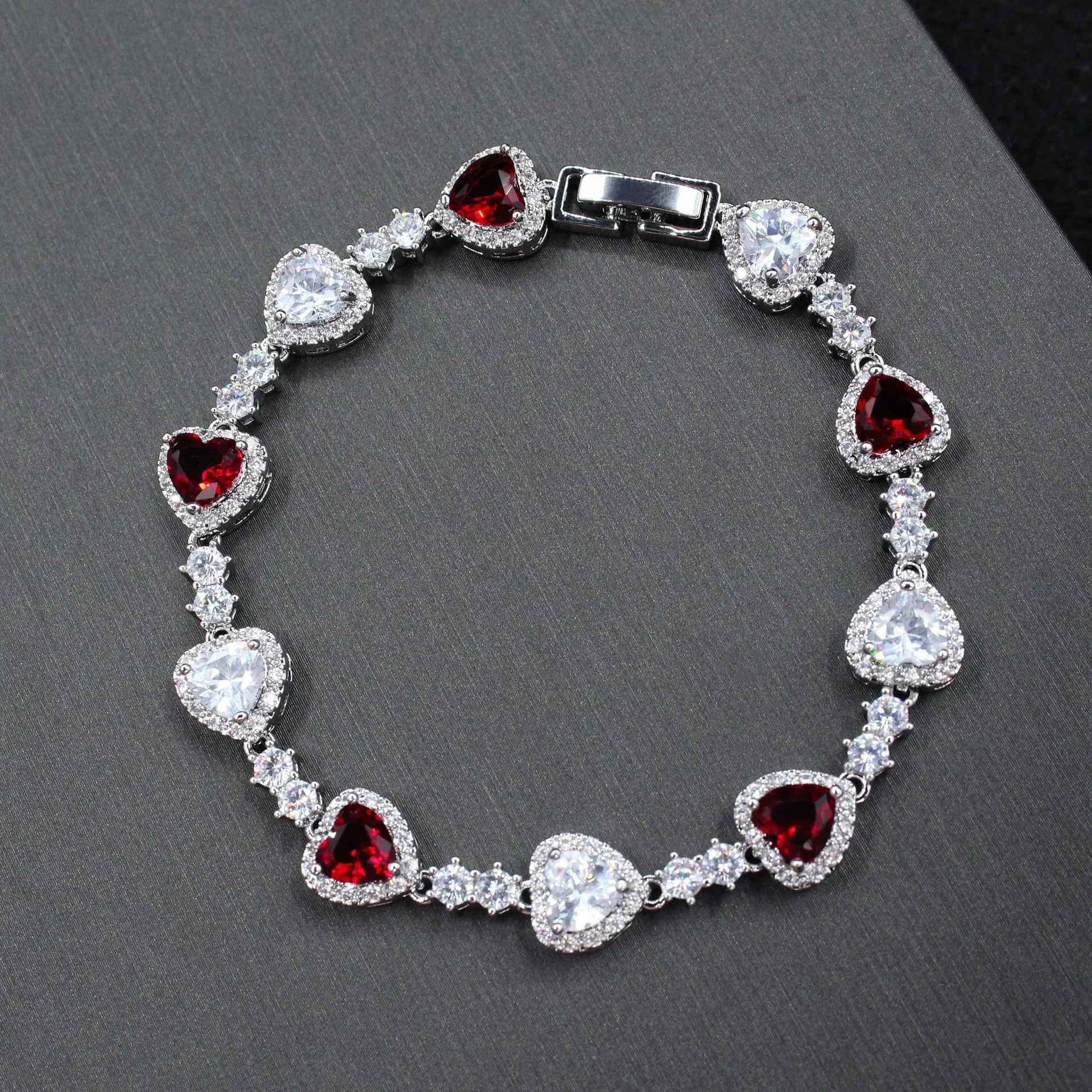 genuine Luxury brand real jewels Xinfenghua Korean version hand decoration fashion creativity Japan and South Korea geometric oc
genuine Luxury brand real jewels Xinfenghua Korean version hand decoration fashion creativity Japan and South Korea geometric oc