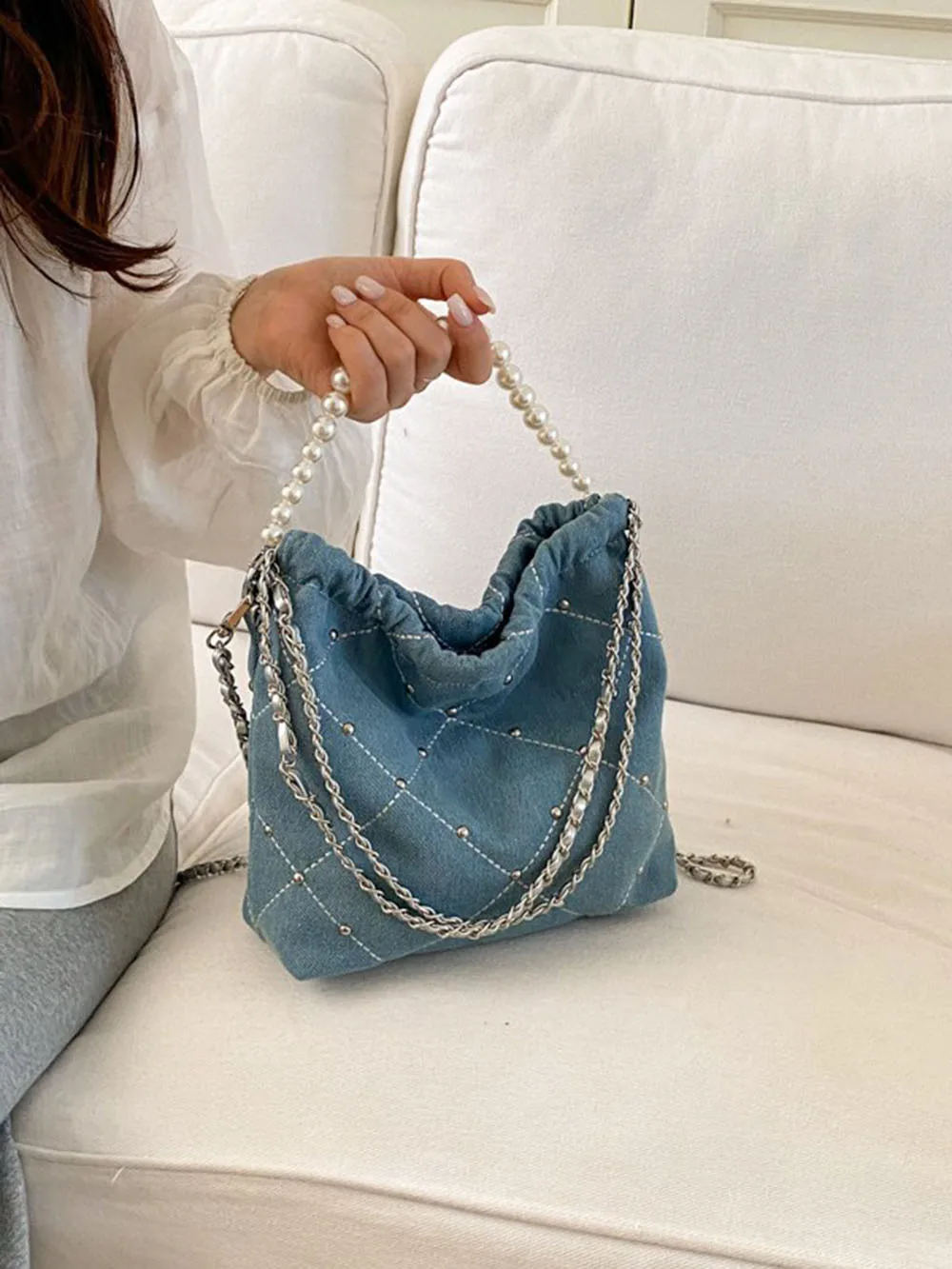 Hot Selling New Denim Pearl Chain Handbag Light Blue Women Crossbody Bag Fashion Casual Daily Shoulder Messenger Bags
Hot Selling New Denim Pearl Chain Handbag Light Blue Women Crossbody Bag Fashion Casual Daily Shoulder Messenger Bags