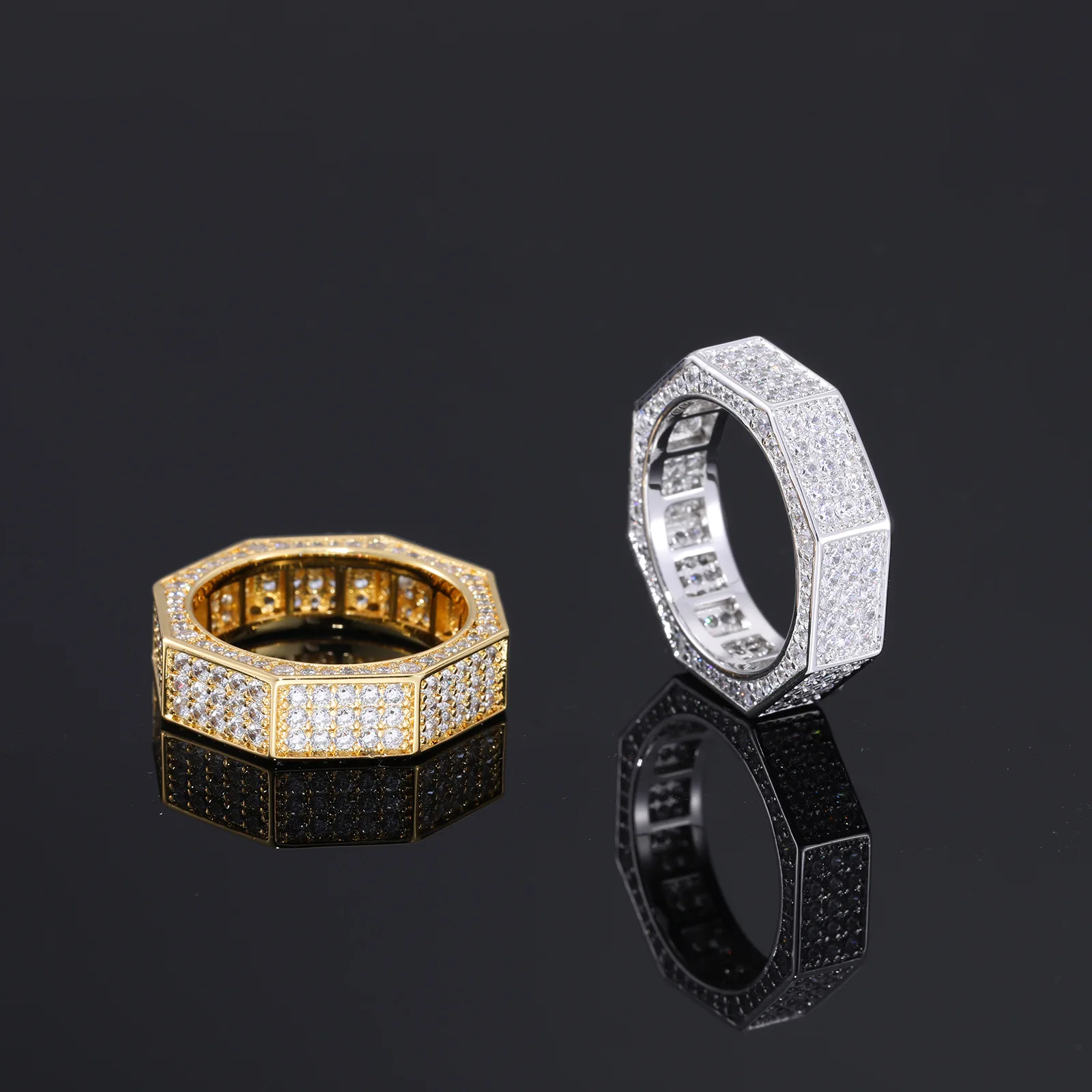 Hip Hop Micro Paved Cubic Zirconia Bling Ice Out Geometric Octagon Finger Rings for Men Rapper Jewelry Gold Silver Color
Hip Hop Micro Paved Cubic Zirconia Bling Ice Out Geometric Octagon Finger Rings for Men Rapper Jewelry Gold Silver Color