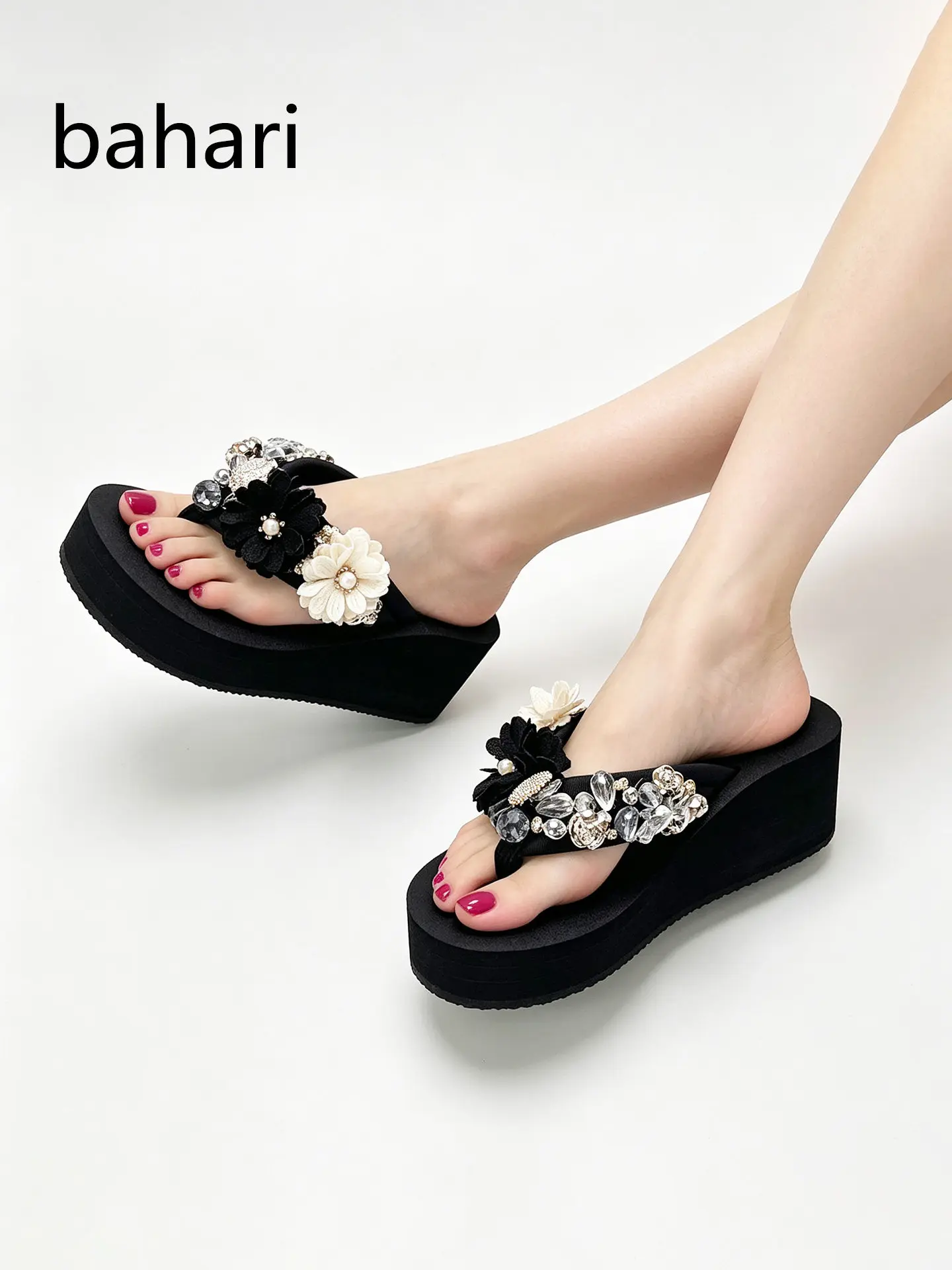 Original Designed Slippers Women's Summer Outer Wear New Thick-soled Padded High-heeled Non-slip Beach Flip-flops
Original Designed Slippers Women's Summer Outer Wear New Thick-soled Padded High-heeled Non-slip Beach Flip-flops