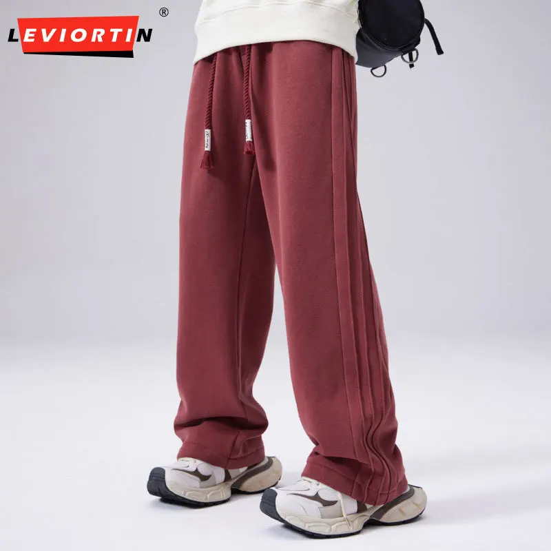 Men's Japanese Style Loose Knit Track Pants 3-Stripe Design Straight Leg Casual Pants with Drapey Fit Versatile Sport Sweatpants
Men's Japanese Style Loose Knit Track Pants 3-Stripe Design Straight Leg Casual Pants with Drapey Fit Versatile Sport Sweatpants