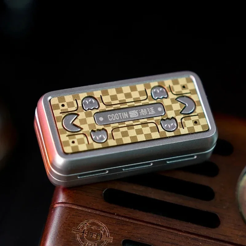 Трехслойный камертон, магнитный абзац, толкающая карта, Edc, декомпрессионная игрушка, металлическая поп-монета, развлекательная настольная игрушка для взрослых
Трехслойный камертон, магнитный абзац, толкающая карта, Edc, декомпрессионная игрушка, металлическая поп-монета, развлекательная настольная игрушка для взрослых