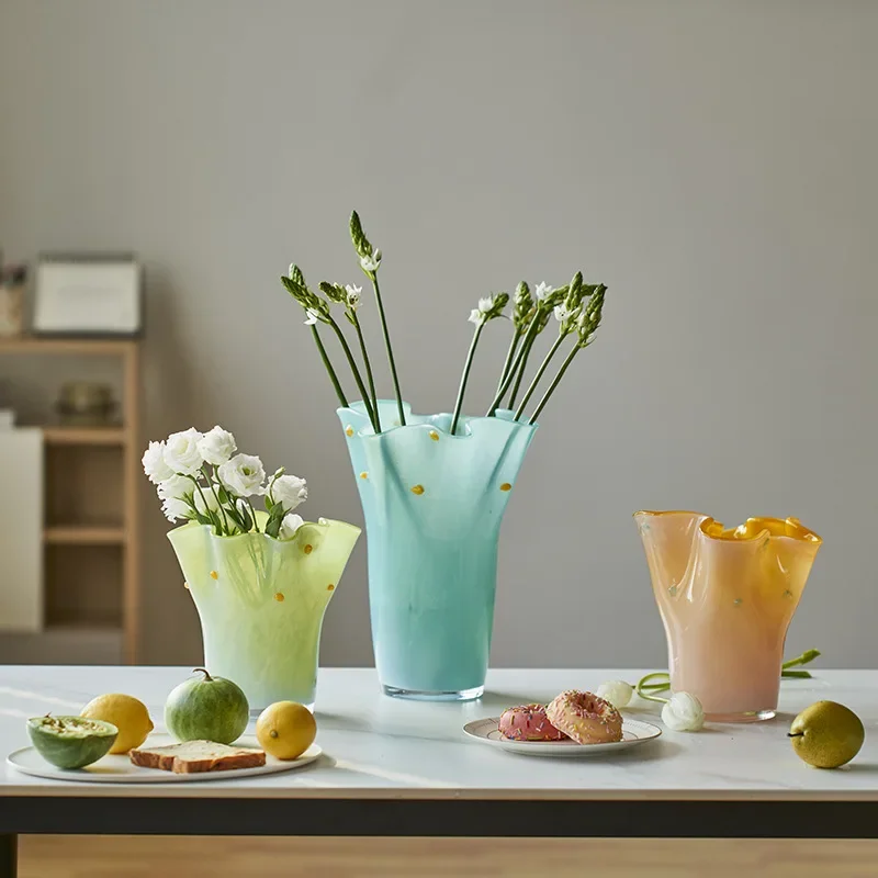 Creative Nordic Fold Handmade Wave Mouth Cabbage Glass Vase Home Soft Decoration Tabletop Hydroponic Fruit Tray Ornament
Creative Nordic Fold Handmade Wave Mouth Cabbage Glass Vase Home Soft Decoration Tabletop Hydroponic Fruit Tray Ornament